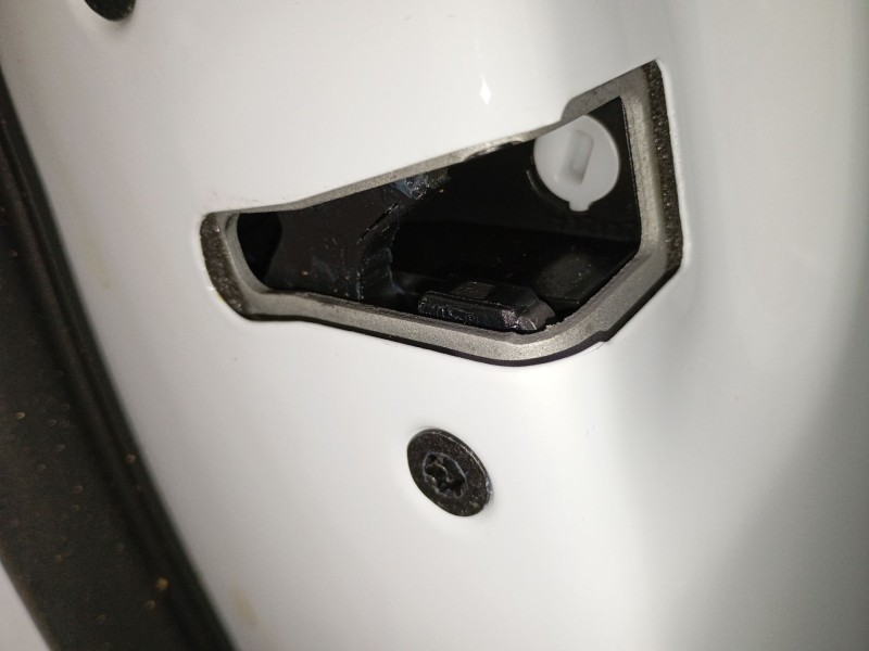 Recambio de cerradura puerta trasera izquierda para ford puma (j2k, cf7) 1.0 ecoboost mhev referencia OEM IAM   