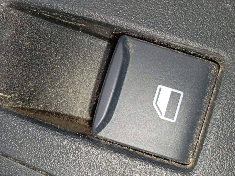 Recambio de mando elevalunas trasero derecho para ford puma (j2k, cf7) 1.0 ecoboost mhev referencia OEM IAM   