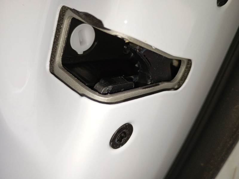 Recambio de cerradura puerta trasera derecha para ford puma (j2k, cf7) 1.0 ecoboost mhev referencia OEM IAM   