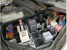Recambio de caja reles / fusibles para audi q7 (4lb) 3.0 tdi quattro referencia OEM IAM   