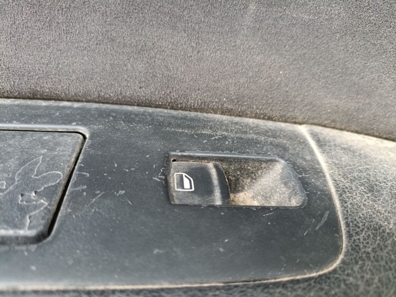 Recambio de mando elevalunas trasero izquierdo para audi q7 (4lb) 3.0 tdi quattro referencia OEM IAM   