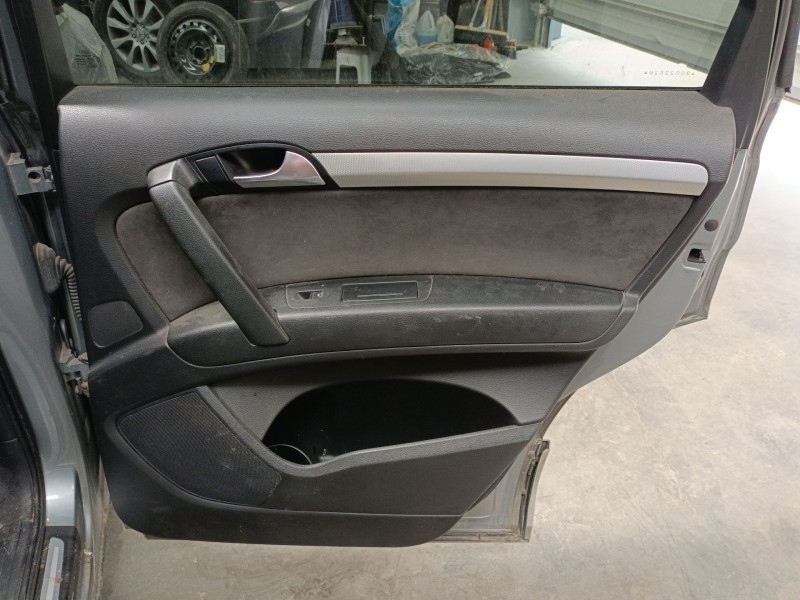 Recambio de guarnecido puerta trasera derecha para audi q7 (4lb) 3.0 tdi quattro referencia OEM IAM   