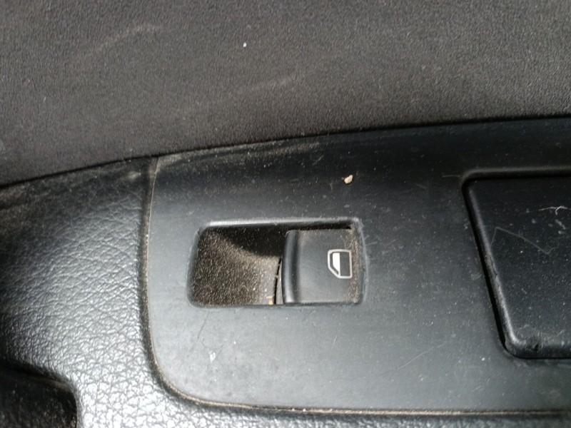 Recambio de mando elevalunas trasero derecho para audi q7 (4lb) 3.0 tdi quattro referencia OEM IAM   