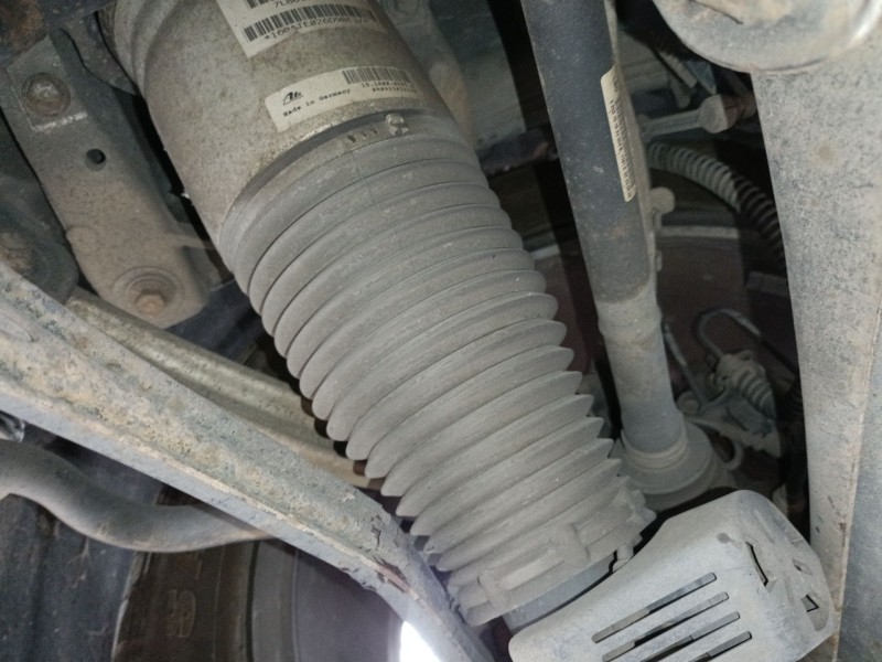 Recambio de amortiguador trasero izquierdo para audi q7 (4lb) 3.0 tdi quattro referencia OEM IAM 7L8616019C  