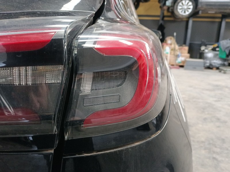 Recambio de piloto trasero derecho para ford puma (j2k, cf7) 1.0 ecoboost mhev referencia OEM IAM   