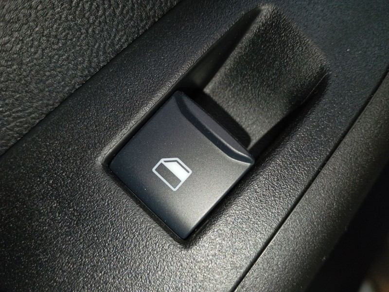 Recambio de mando elevalunas trasero izquierdo para ford puma (j2k, cf7) 1.0 ecoboost mhev referencia OEM IAM   