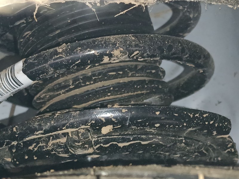 Recambio de amortiguador delantero derecho para ford puma (j2k, cf7) 1.0 ecoboost mhev referencia OEM IAM   