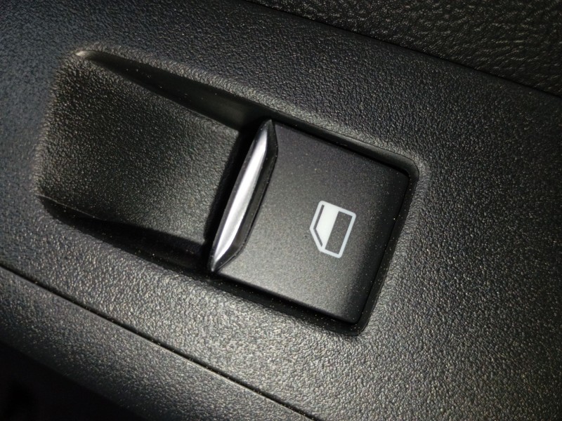 Recambio de mando elevalunas trasero derecho para ford puma (j2k, cf7) 1.0 ecoboost mhev referencia OEM IAM   