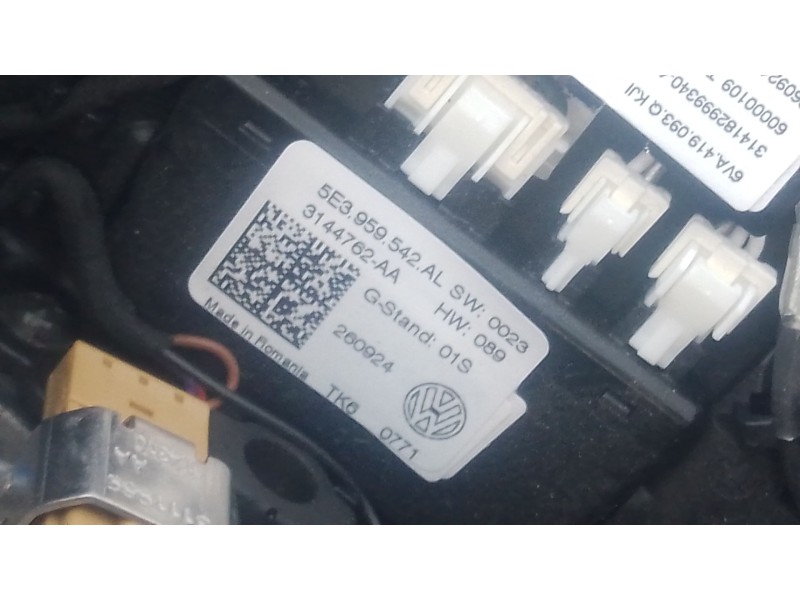 Recambio de volante para skoda scala (nw1) 1.5 tsi referencia OEM IAM   