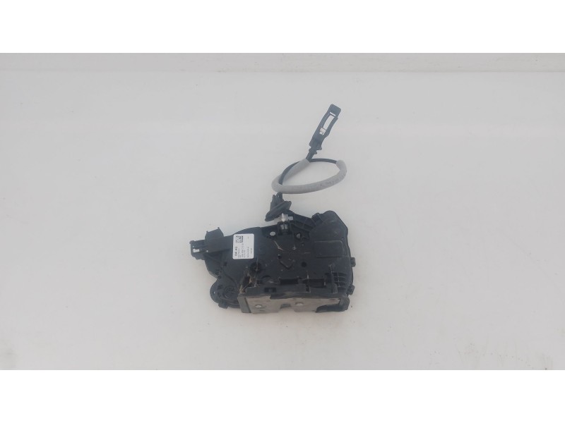 Recambio de cerradura puerta trasera izquierda para volkswagen polo vi (aw1, bz1, ae1) 1.0 tsi referencia OEM IAM   
