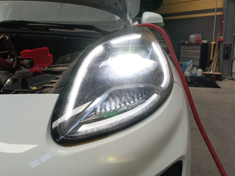 Recambio de faro izquierdo xenon para ford puma (j2k, cf7) 1.0 ecoboost mhev referencia OEM IAM R1T813E015AB  