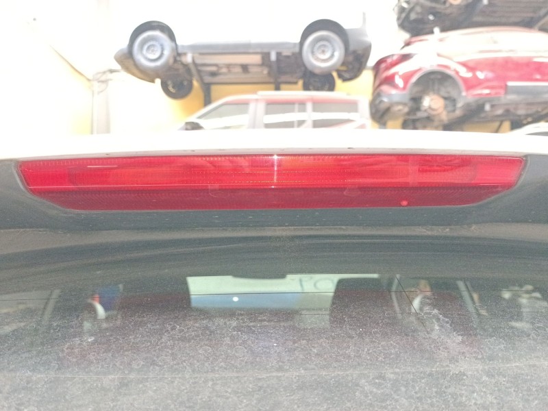 Recambio de luz central de freno para ford puma (j2k, cf7) 1.0 ecoboost mhev referencia OEM IAM   