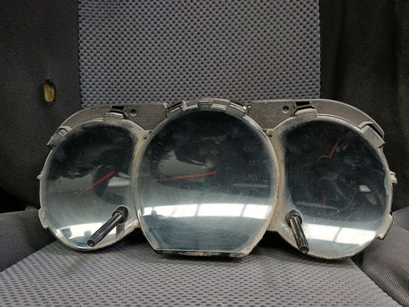 Recambio de cuadro instrumentos para suzuki grand vitara ii (jt, te, td) 1.9 ddis a las 4 ruedas (jt419, td44, jb419wd, jb419xd)