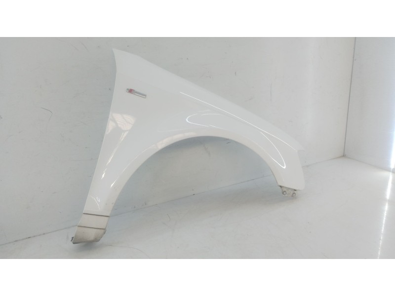 Recambio de aleta delantera derecha para audi a3 (8p) referencia OEM IAM   