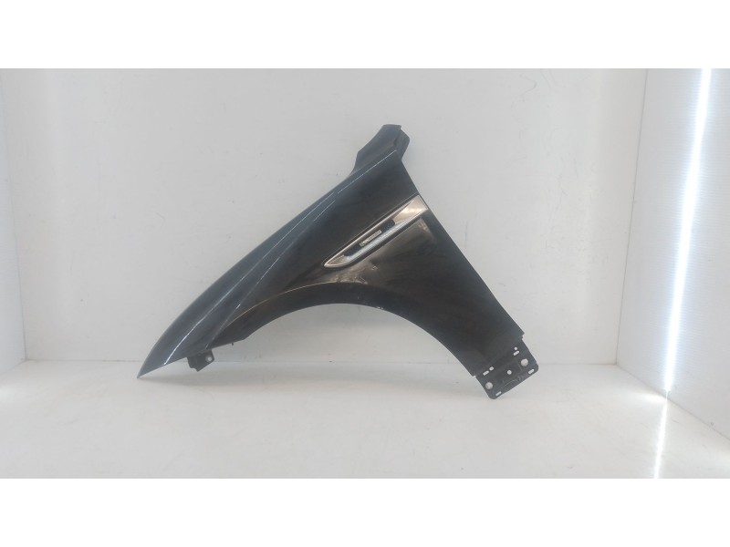 Recambio de aleta delantera izquierda para jaguar f-pace (x761) 3.0 sdv6 awd referencia OEM IAM   