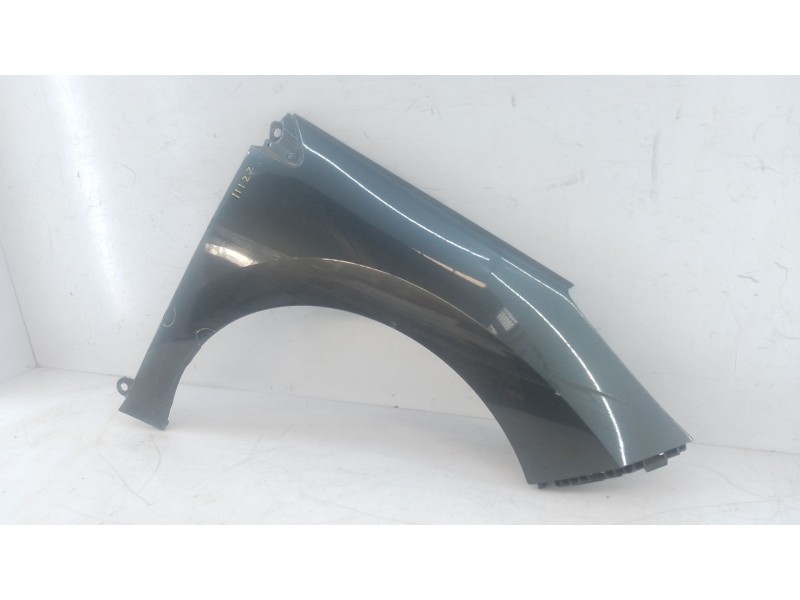 Recambio de aleta delantera derecha para peugeot 308 confort referencia OEM IAM   E4-A2-9