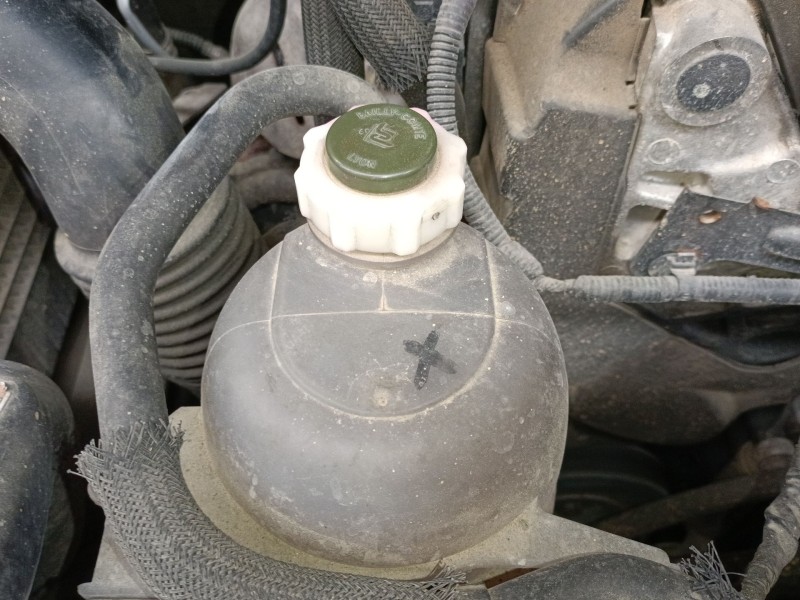 Recambio de deposito expansion para suzuki grand vitara ii (jt, te, td) 1.9 ddis a las 4 ruedas (jt419, td44, jb419wd, jb419xd) 