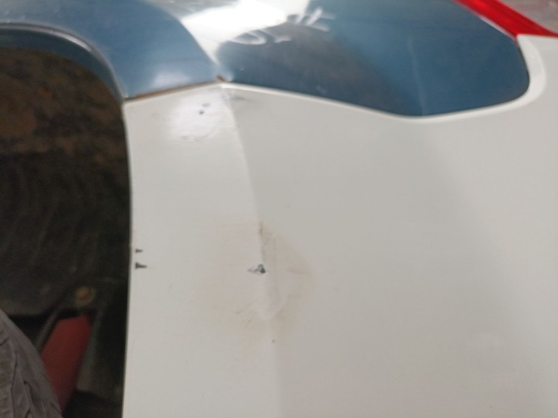 Recambio de paragolpes trasero para suzuki grand vitara ii (jt, te, td) 1.9 ddis a las 4 ruedas (jt419, td44, jb419wd, jb419xd) 