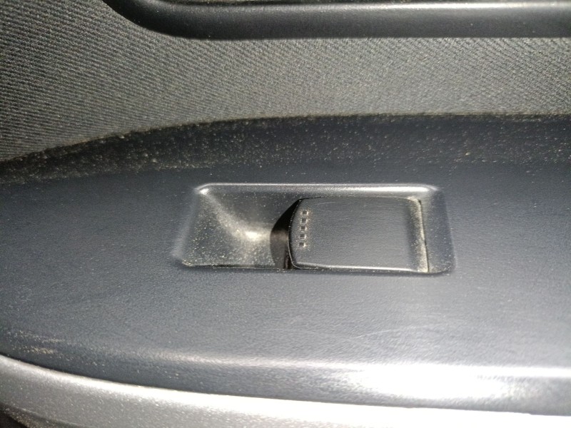 Recambio de mando elevalunas trasero derecho para suzuki grand vitara ii (jt, te, td) 1.9 ddis a las 4 ruedas (jt419, td44, jb41