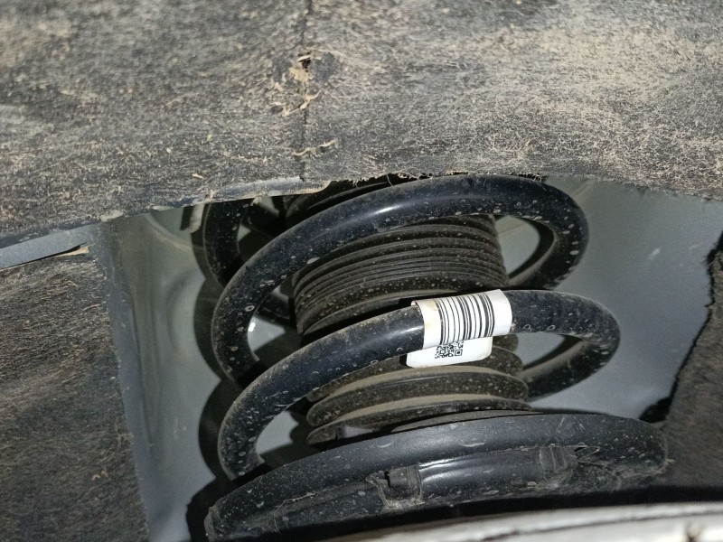 Recambio de amortiguador delantero izquierdo para ford puma (j2k, cf7) 1.0 ecoboost mhev referencia OEM IAM   