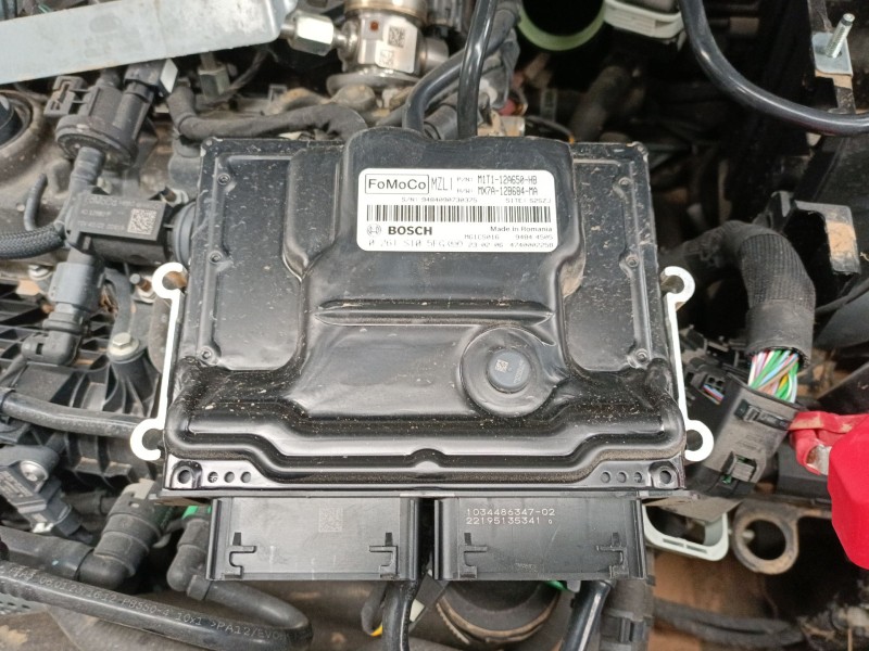 Recambio de centralita motor uce para ford puma (j2k, cf7) 1.0 ecoboost mhev referencia OEM IAM M1T112A650HB 0261S105FG 