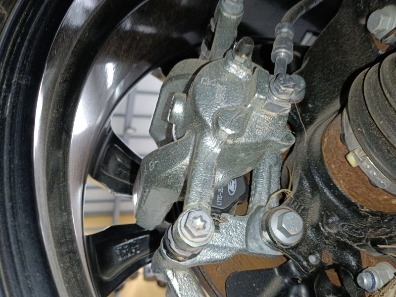 Recambio de pinza freno delantera derecha para ford puma (j2k, cf7) 1.0 ecoboost mhev referencia OEM IAM   