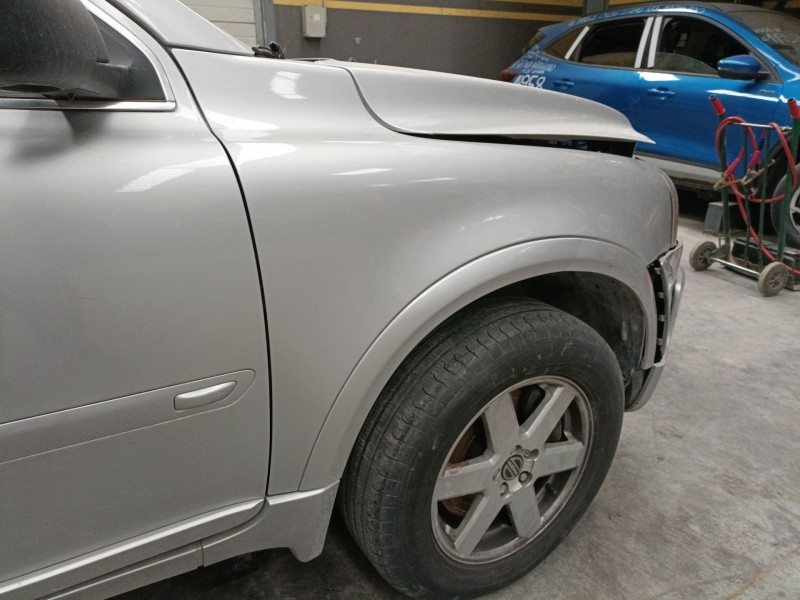 Recambio de aleta delantera derecha para volvo xc90 i (275) d5 awd referencia OEM IAM   