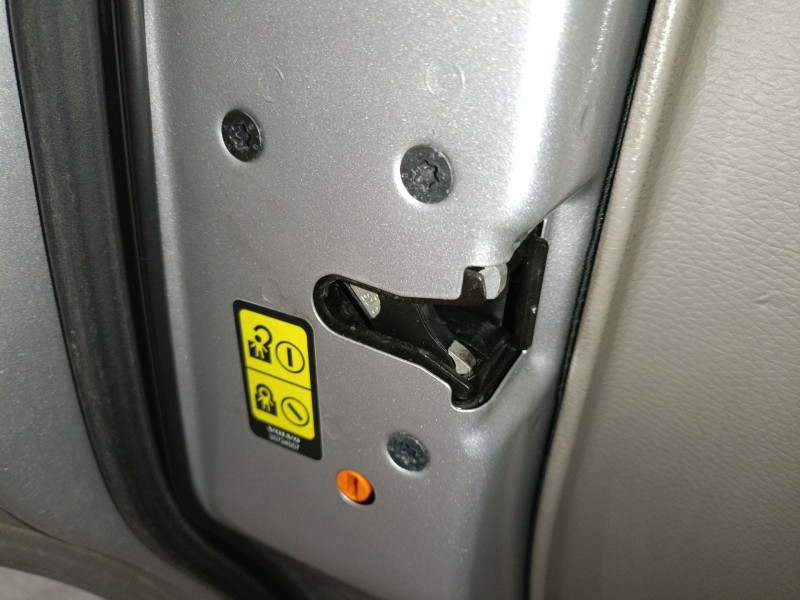 Recambio de cerradura puerta trasera izquierda para volvo xc90 i (275) d5 awd referencia OEM IAM   