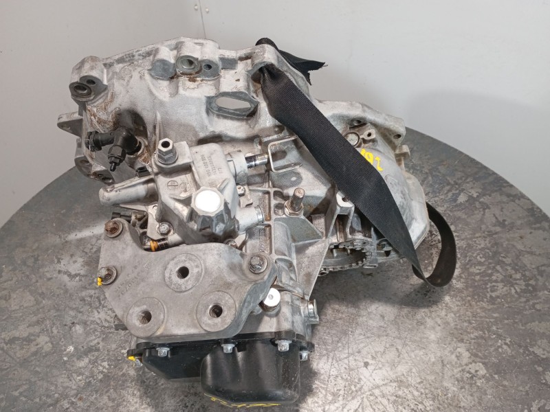 Recambio de caja cambios para opel corsa d 1.3 16v cdti referencia OEM IAM 55565178 20759 