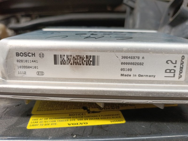 Recambio de centralita motor uce para volvo xc90 i (275) d5 awd referencia OEM IAM 30646978A 0281011441 