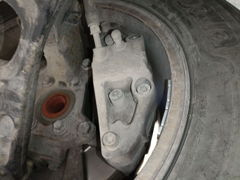 Recambio de pinza freno delantera izquierda para volvo xc90 i (275) d5 awd referencia OEM IAM   