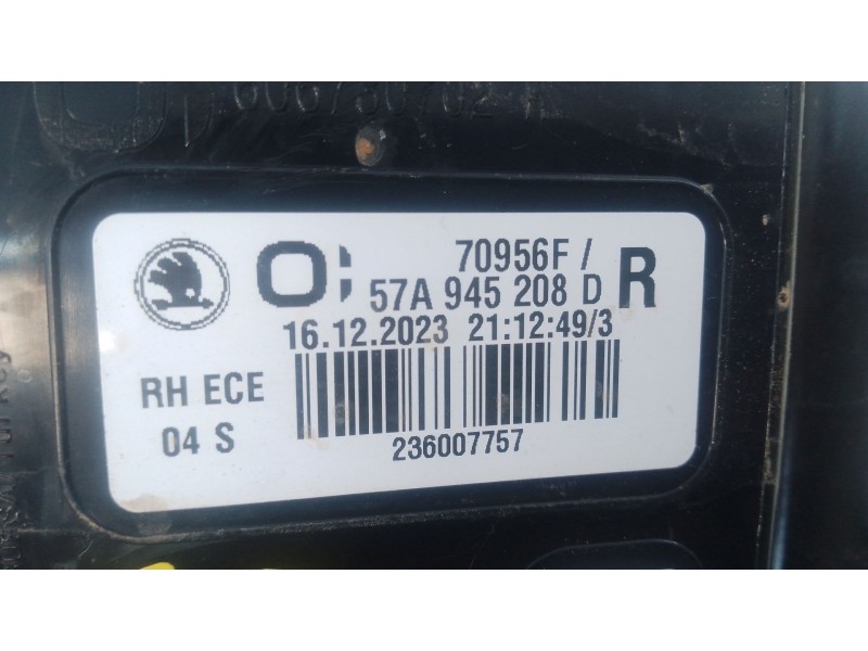 Recambio de piloto trasero derecho para skoda karoq (nu7, nd7) 1.5 tsi referencia OEM IAM   