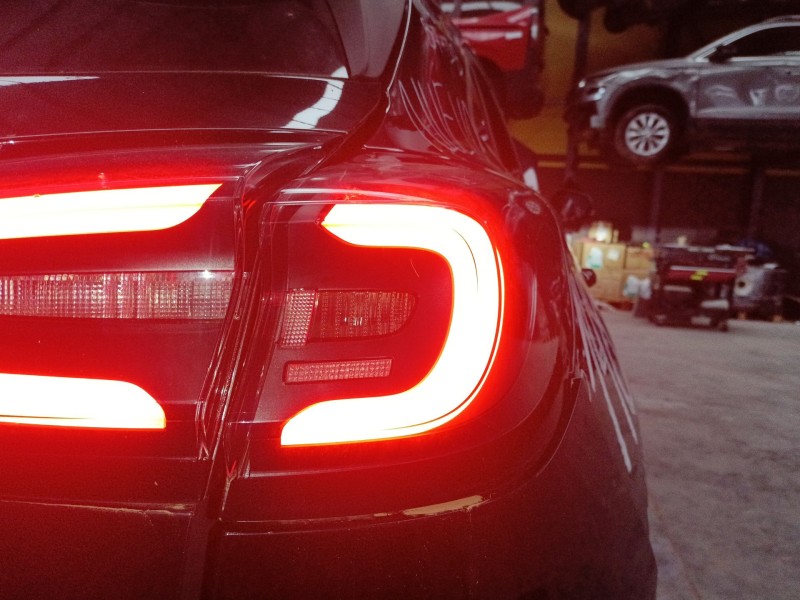 Recambio de piloto trasero derecho para ford puma (j2k, cf7) 1.0 ecoboost mhev referencia OEM IAM   