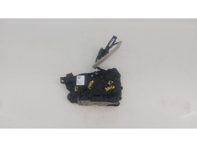 Recambio de cerradura puerta trasera izquierda para volkswagen taigo (cs1) 1.0 tsi referencia OEM IAM   