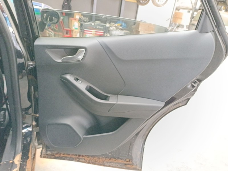 Recambio de guarnecido puerta trasera derecha para ford puma (j2k, cf7) 1.0 ecoboost mhev referencia OEM IAM   