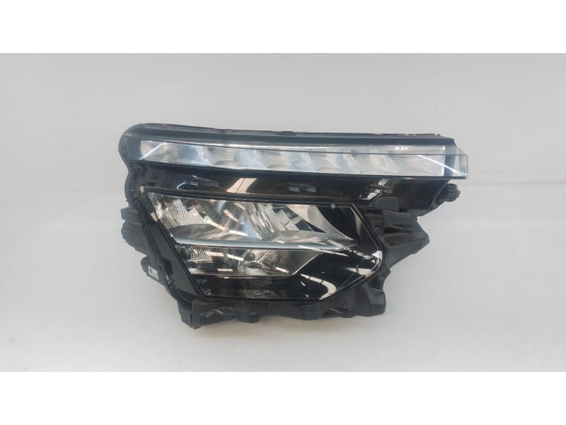 Recambio de faro derecho xenon para skoda kamiq (nw4) 1.0 tsi referencia OEM IAM 655041016B  