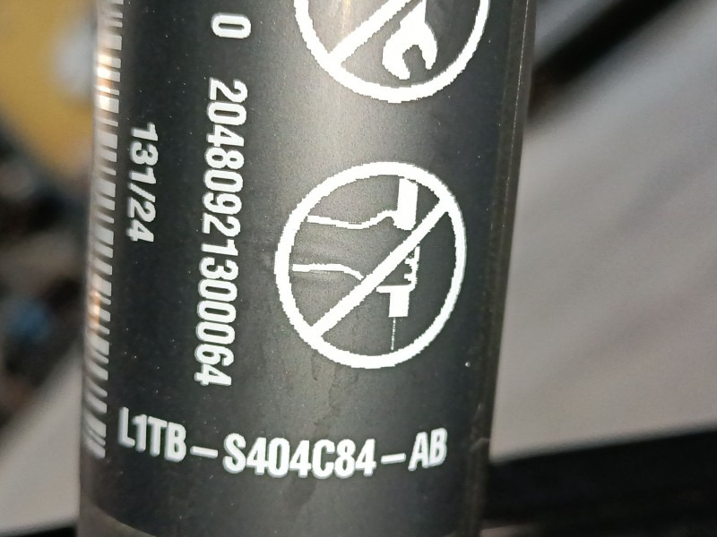 Recambio de amortiguador porton trasero derecho para ford puma (j2k, cf7) 1.0 ecoboost mhev referencia OEM IAM   