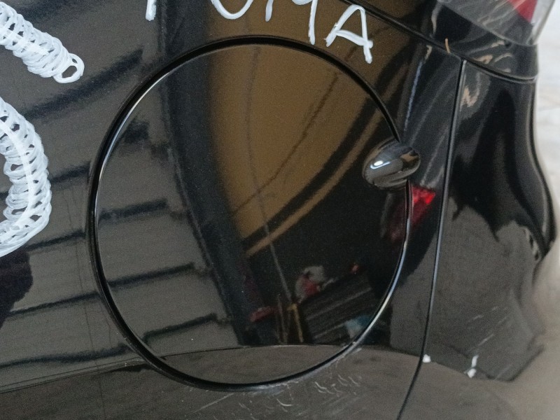 Recambio de tapa exterior combustible para ford puma (j2k, cf7) 1.0 ecoboost mhev referencia OEM IAM   