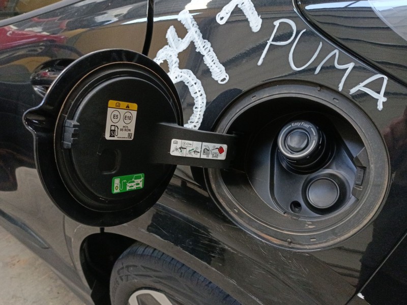 Recambio de tapa exterior combustible para ford puma (j2k, cf7) 1.0 ecoboost mhev referencia OEM IAM   