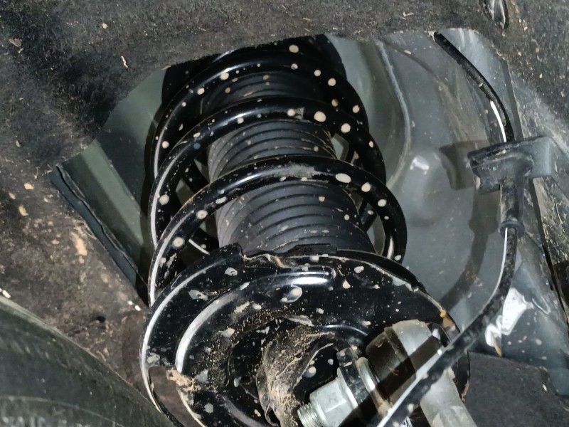 Recambio de amortiguador delantero izquierdo para ford puma (j2k, cf7) 1.0 ecoboost mhev referencia OEM IAM   