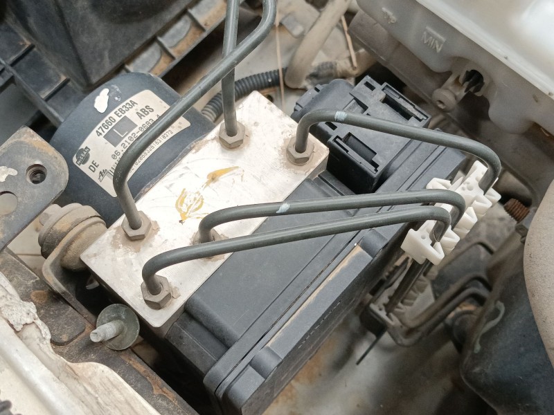 Recambio de abs para nissan pathfinder iii (r51) 2.5 dci 4wd referencia OEM IAM 47660EB33A  