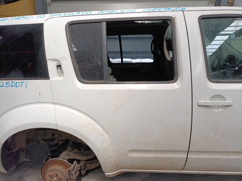 Recambio de puerta trasera derecha para nissan pathfinder iii (r51) 2.5 dci 4wd referencia OEM IAM   