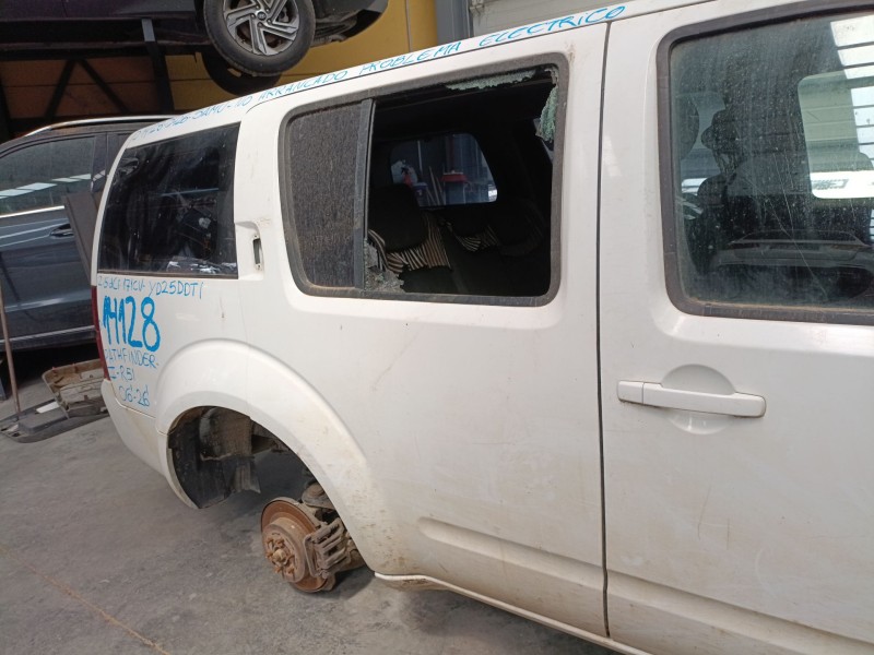 Recambio de puerta trasera derecha para nissan pathfinder iii (r51) 2.5 dci 4wd referencia OEM IAM   