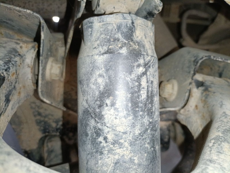 Recambio de amortiguador trasero derecho para nissan pathfinder iii (r51) 2.5 dci 4wd referencia OEM IAM   