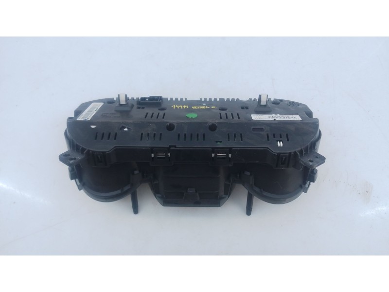 Recambio de cuadro instrumentos para suzuki grand vitara ii (jt, te, td) 1.9 ddis a las 4 ruedas (jt419, td44, jb419wd, jb419xd)