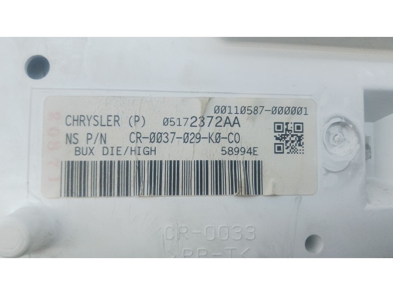 Recambio de cuadro instrumentos para dodge nitro 2.8 crd 4wd referencia OEM IAM 05172372AA CR0037029K0C0 