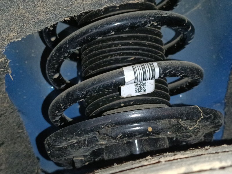 Recambio de amortiguador delantero derecho para ford puma (j2k, cf7) 1.0 ecoboost mhev referencia OEM IAM   