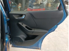 GUARNECIDO PUERTA TRASERA DERECHA 