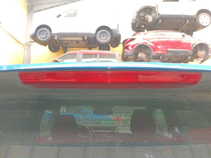 Recambio de luz central de freno para ford puma (j2k, cf7) 1.0 ecoboost mhev referencia OEM IAM   