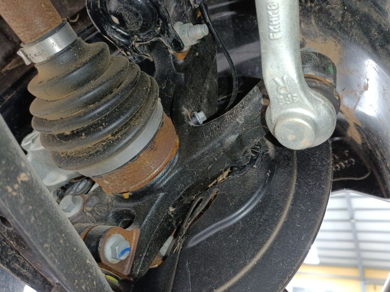 Recambio de mangueta delantera derecha para ford puma (j2k, cf7) 1.0 ecoboost mhev referencia OEM IAM   